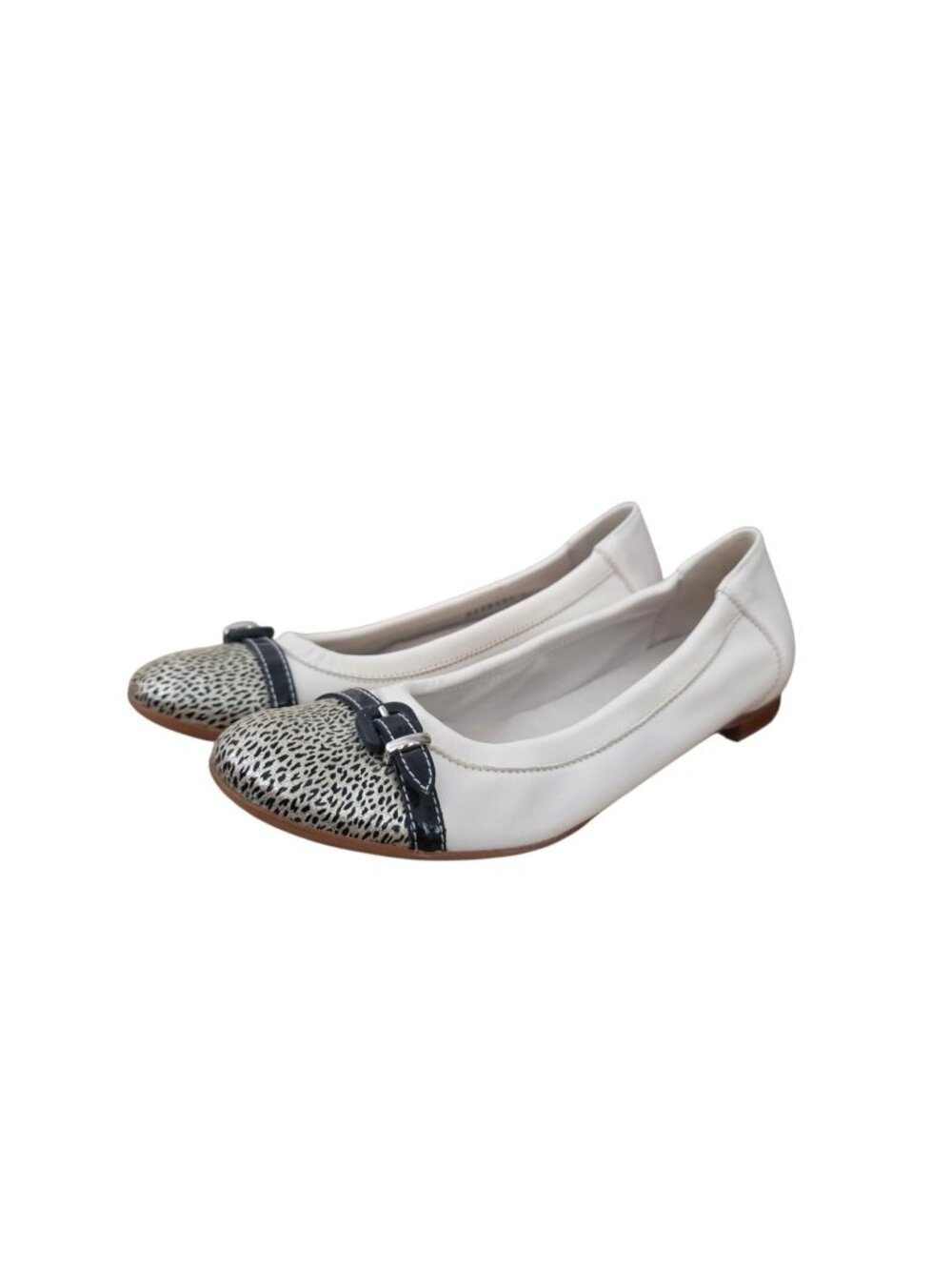 AGL Attilio Giusti Leombruni Monika Captoe Ballet Flats Leather Ivory 37.5 7.5